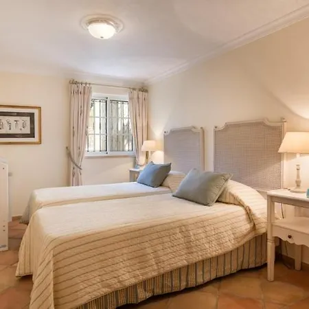 Sleeps 11 Pool Air Con T607975 Villa *