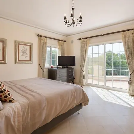 Sleeps 11 Pool Air Con T607975 Villa
